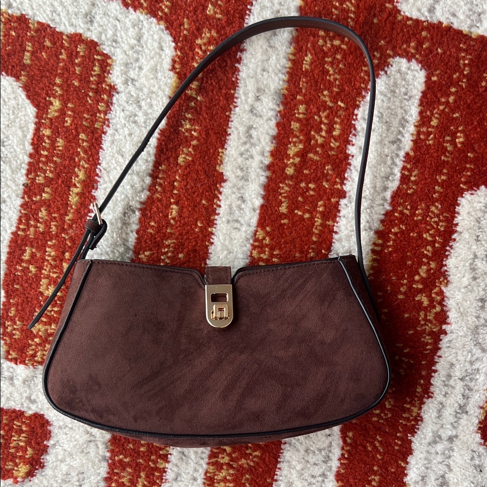 Elegant Brown Shoulder Bag